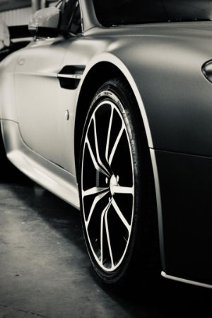 Aston Martin DBS, DBS,